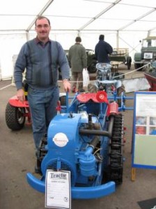1st Prize winner in the ride-on section. Neil Robinson with his Ransomes MG5