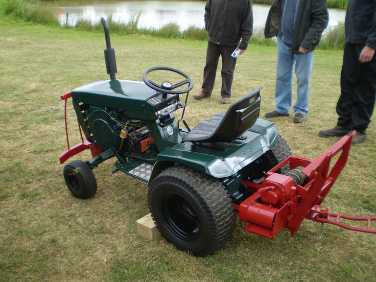 Wheel Horse Winch IMGWheel055 Vintage Horticultural and Garden