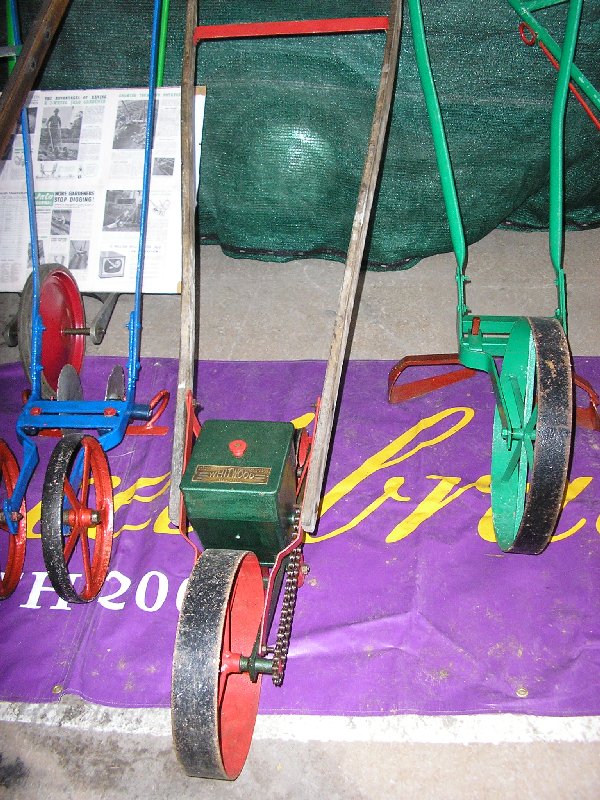Whitwood Seed Drill IMGseed064 Vintage Horticultural and Garden Machinery Club